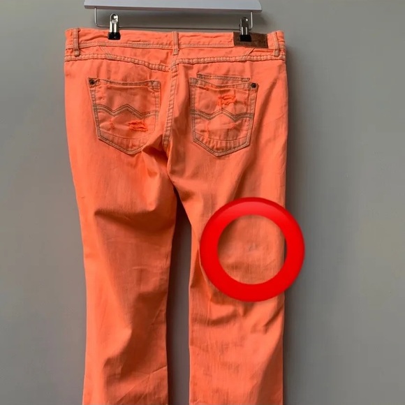 RIVER ISLAND Neon Orange Jeans
Low rise
Straight leg
UK 12 petite
Mark - Picture 10 of 16